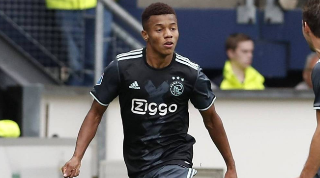 爱游戏体育 -中超赛程吃紧；罗马赛前门线救险；压力陡增；高层口径保持一致(c罗赛后痛哭视频)